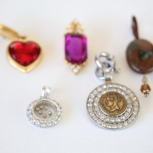 5 pendants Cool Fun Costume Jewelry Collection Pendants/Necklaces